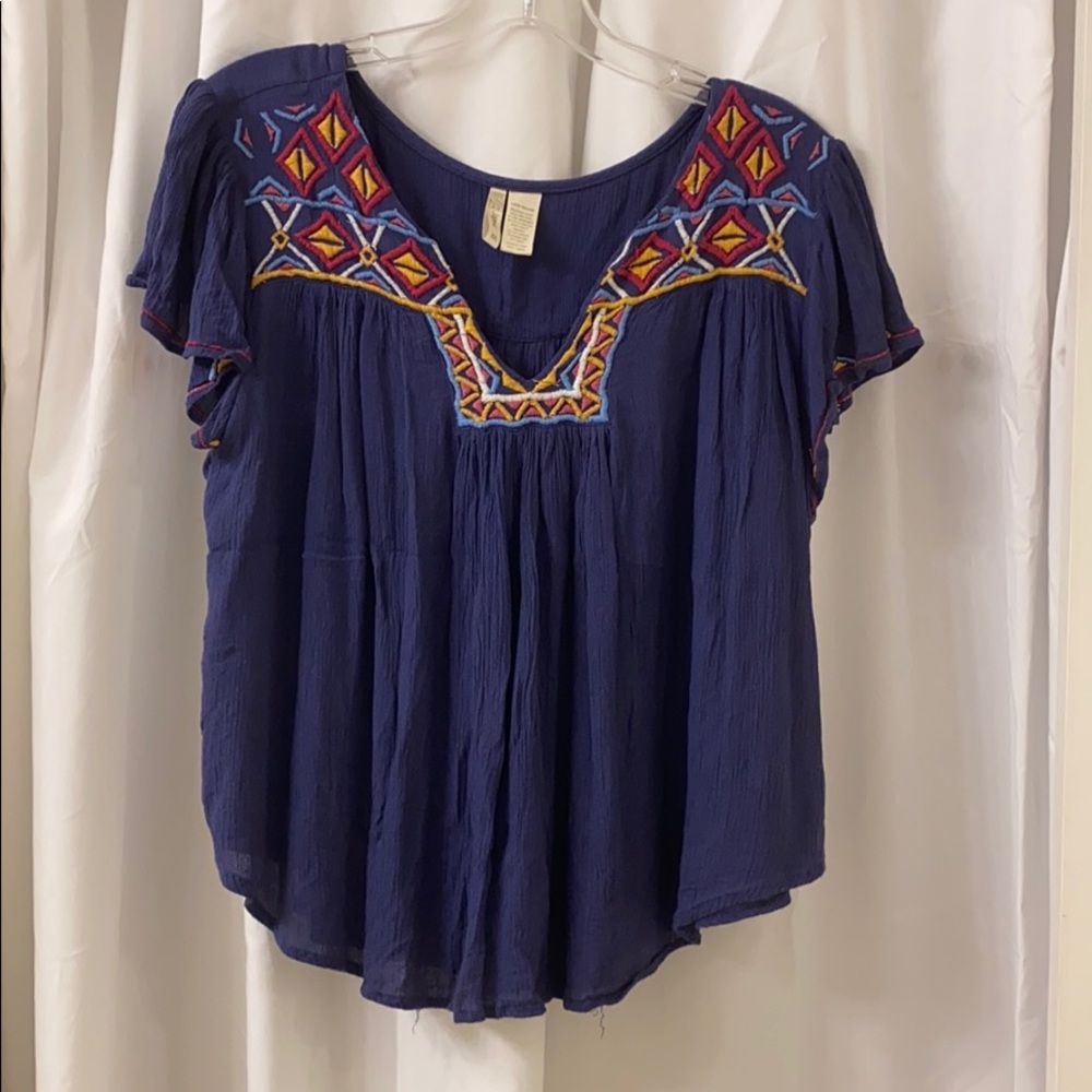 Embroidered Flowy shirt